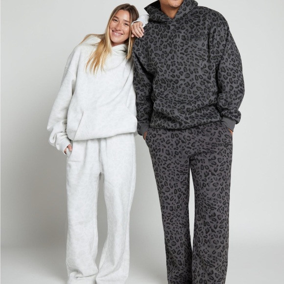 Comfrt Unisex Snow Leopard Sweatpants XXL NWT - Picture 4 of 4